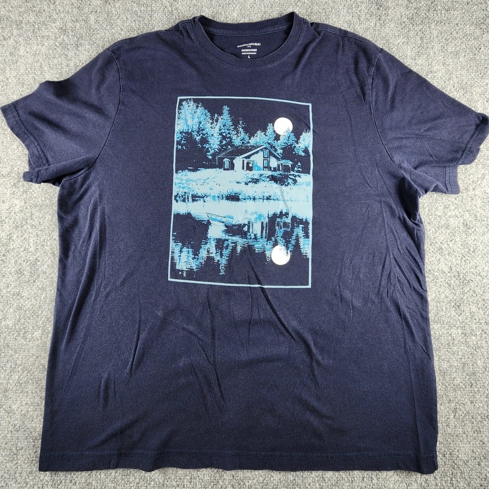 Banana Republic Mens Premium Wash Navy Blue Cabin Lake Graphic T-Shirt Large